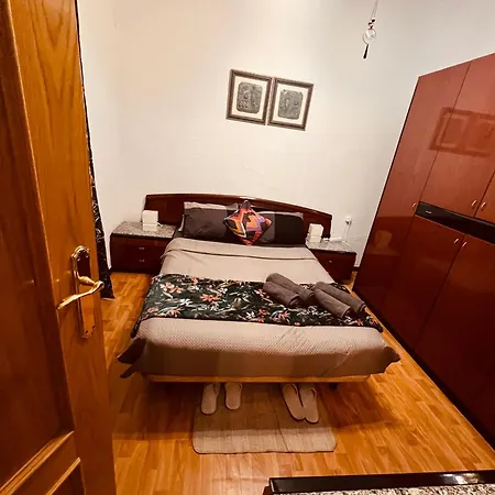 Sant Marti Apartment